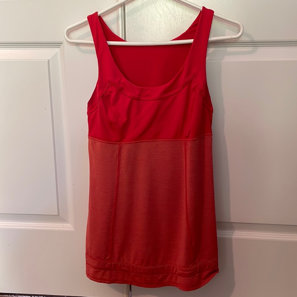 Lululemon tank top